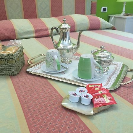 Il Colonnato Acomodação com café da manhã Roma Exterior foto