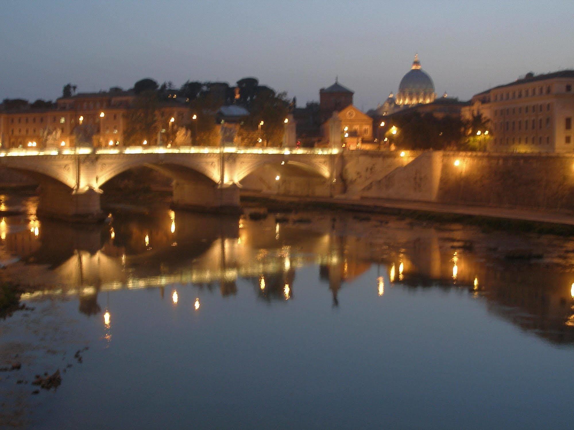 Il Colonnato Acomodação com café da manhã Roma Exterior foto
